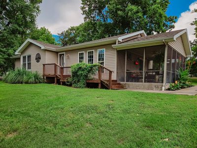 1157 E Dade 186