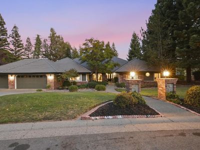 2080 Portsmouth Dr