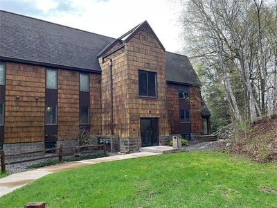 42910 Lakewoods Drive #302