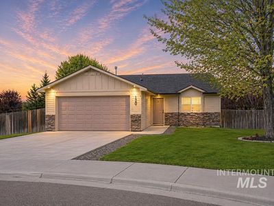 120 N Sierra Cir