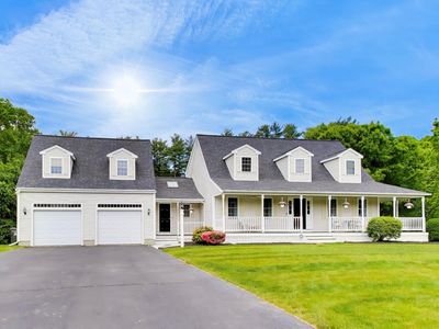 24 Meadow Ln