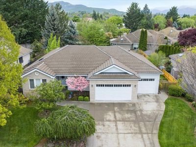 747 Eastridge Dr