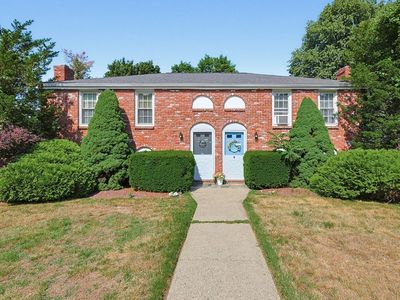 2 Mathurin Rd