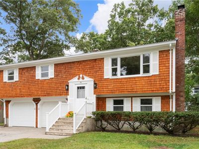 Property at 6 Acre Ave, Barrington, RI