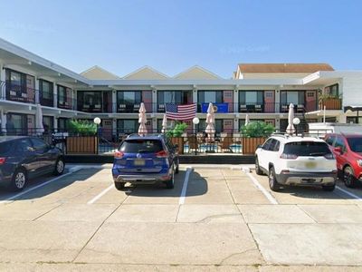 2101 Surf Ave #204
