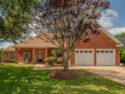3950 Inverness Dr
