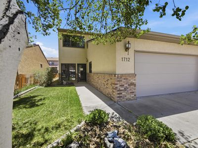 1712 Sanders Dr