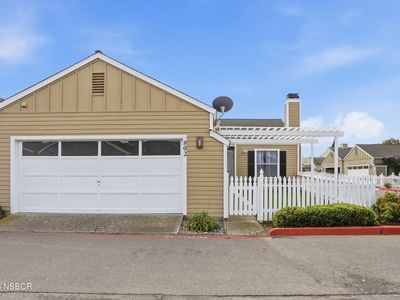 802 Del Rey Ln