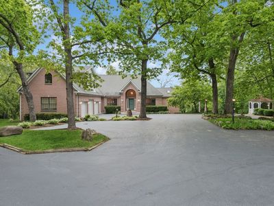 27213 N Fairfield Rd