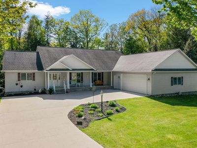 131 Indian Oaks Trl