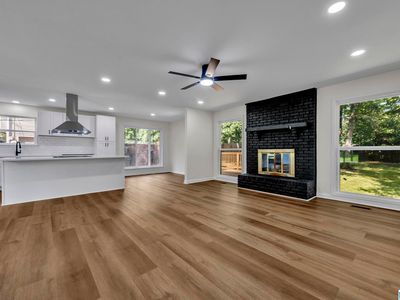 1157 Victoria Dr