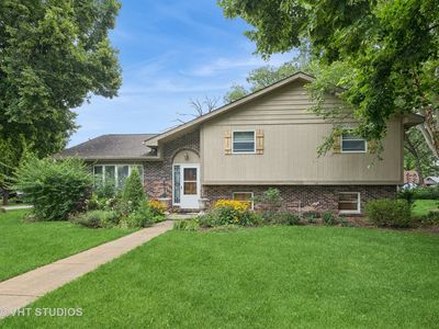 Property at 27670 N Hickory St, Island Lake, IL