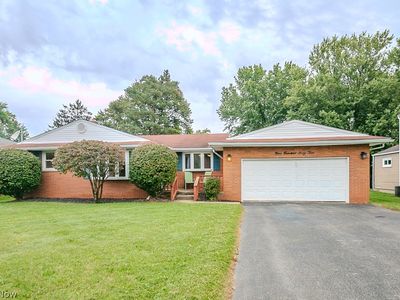 944 Larkridge Ave