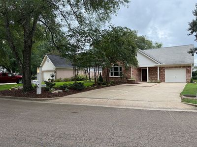 3 Middleton Ct