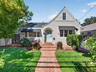 105 Loma Alta Ave
