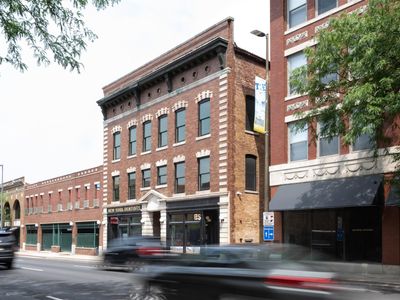 120 W Washington Blvd