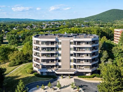 425 Windmere Dr APT 3B