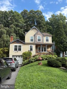 Property at 1658 Hemlock Cir, Downingtown, PA