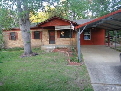 1325 Meadowbrook Dr