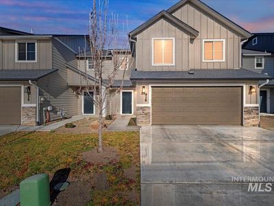 Property at 916 W Woodpine St, Meridian, ID