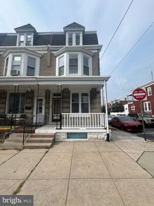 1027 Union St