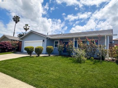 38475 Jacaranda Dr