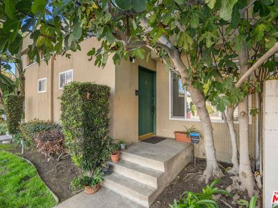 11138 Aqua Vista St APT 3