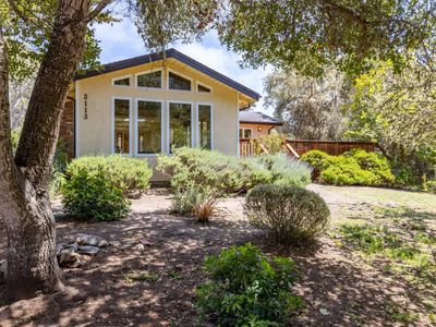 3113 Sloat Rd