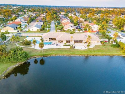 7248 NW 48th Ct
