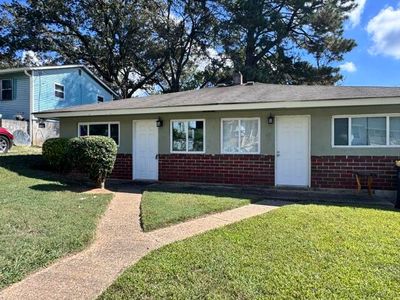 5226 Slayton Ave