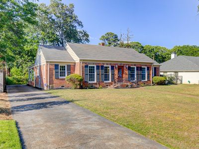 5676 Barfield Rd