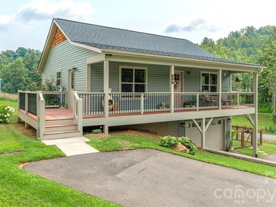38 Sunrise Dr
