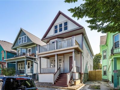 69 College St