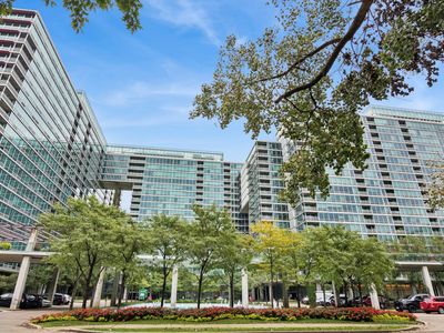 9715 Woods Dr Unit 1710