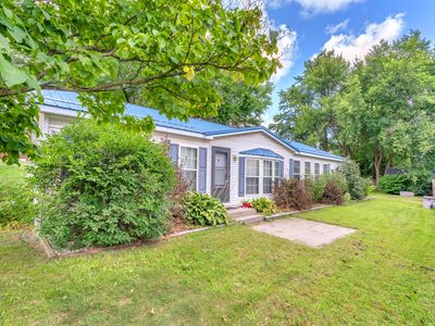 272 E High St