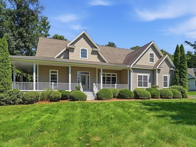 10 Sullivan Ln
