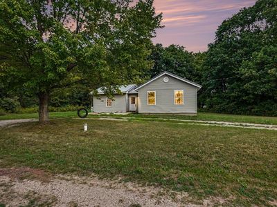 2225 S Wisner Ave