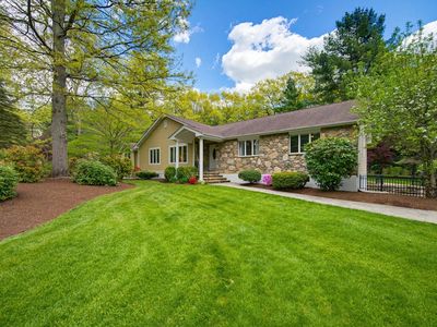 26 Fairway Ln