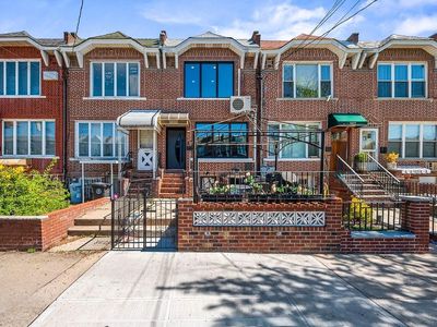 1075 Bay Ridge Pkwy