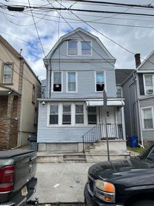 86 Oraton St