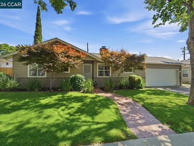 1306 Mariposa St