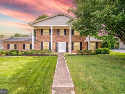 425 Meridian Ln