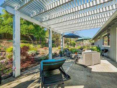 7284 Oakmont Drive