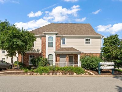 2925 Foggy Glen Dr