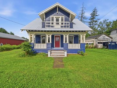 329 Center St
