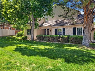 5922 E Briarwood Drive