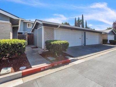2966 Sunbird Dr