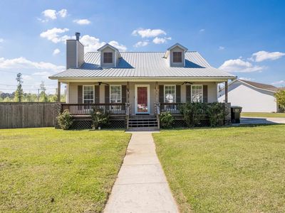 1506 Bower Dr SE