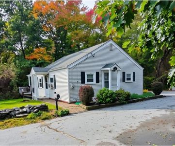 35 Spring Ln