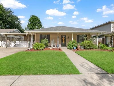 400 Longwood Dr